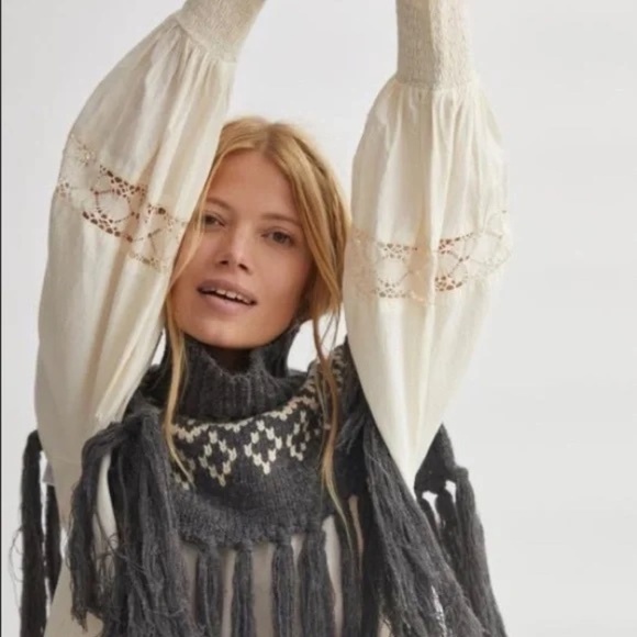 NWT Anthropologie Fringe  Turtleneck Collar Shrug Poncho - Picture 5 of 5